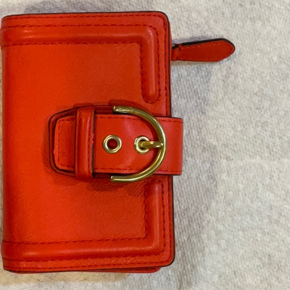 COACH Campbell Orange Medium Bifold Wallet - Used twice